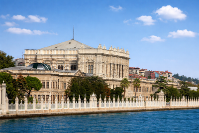 2 Palaces in 2 Continents + Galataport Tour