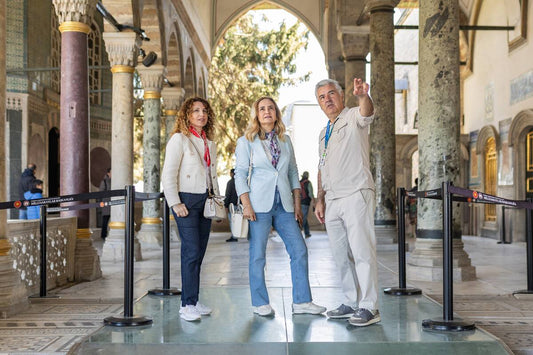 expert-private-tour-guide-istanbul-storytelling