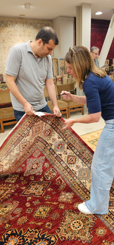 Rug Shopping Tour with Expert