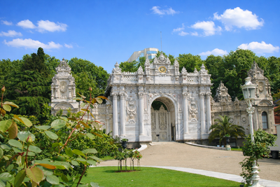 2 Palaces in 2 Continents + Galataport Tour